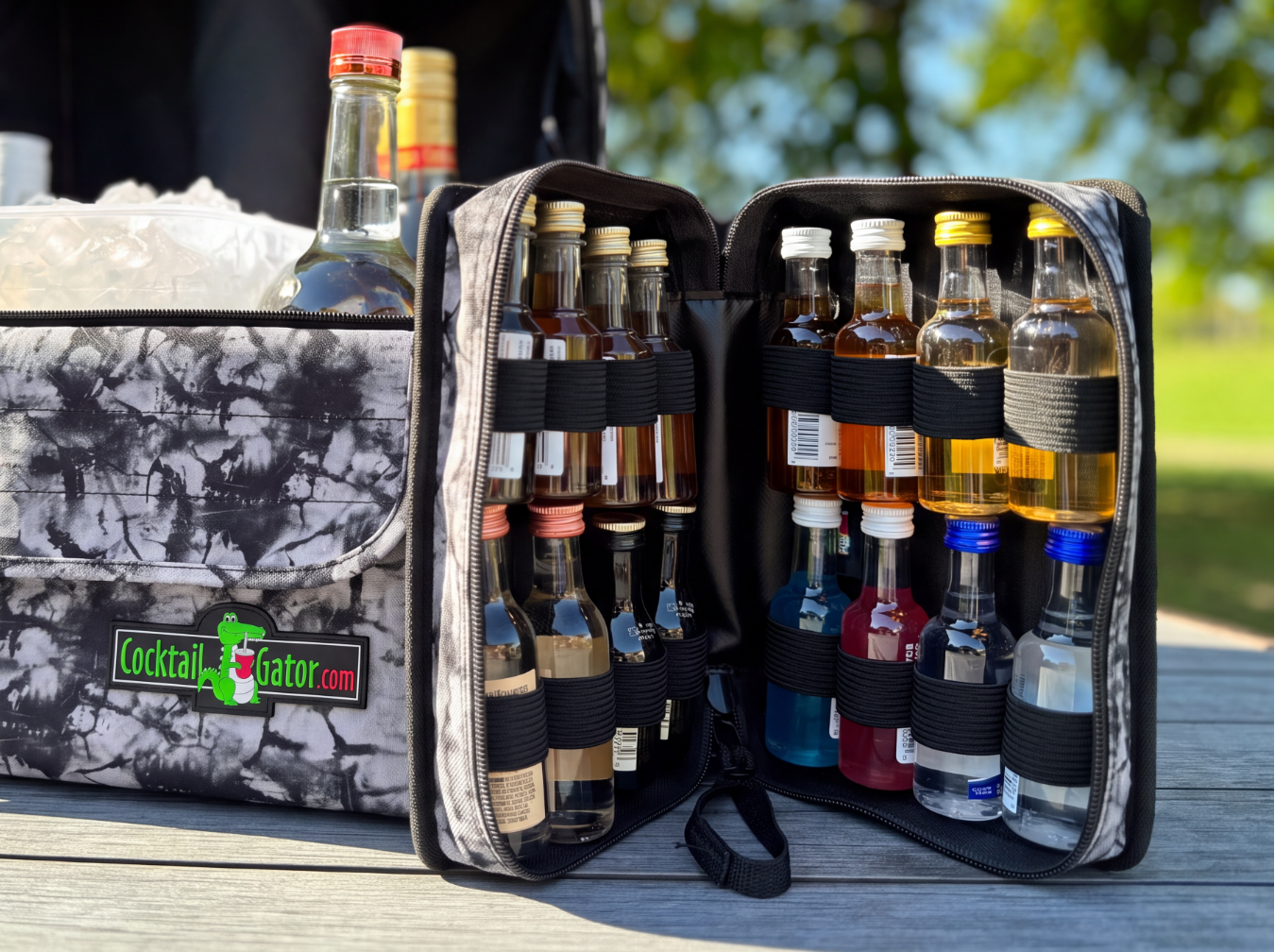 The Mini Bar - Portable Mini Shooter Case - Frostbite
